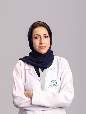 د. أمل العوامي — أخصائية الجلدية والتجميل